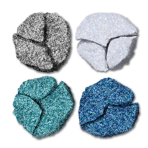 Pixi Glitter-y Eye Quad in Pearl Blue - Picture 3 of 8